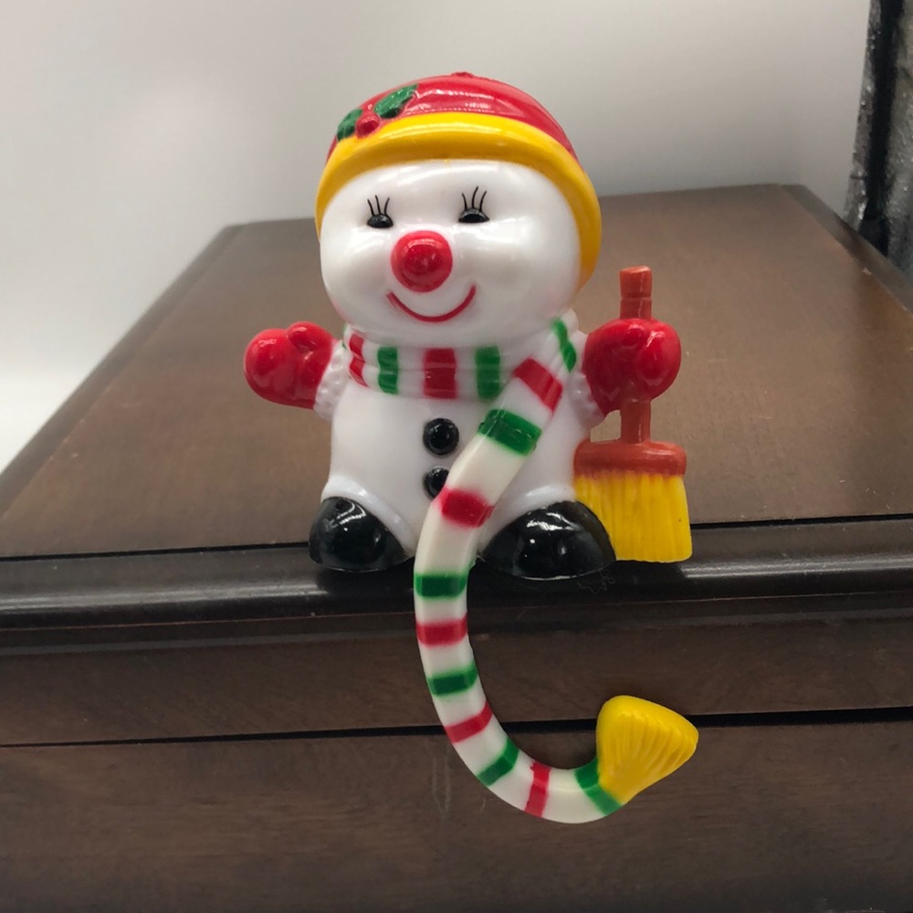 Snowman shelf sitter or stocking holder